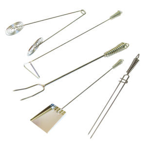 Set parrillero de 5 accesorios de acero con mangos de resorte